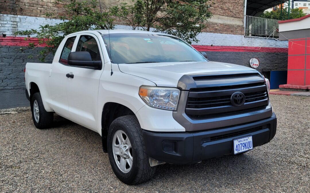 TOYOTA TUNDRA 2015